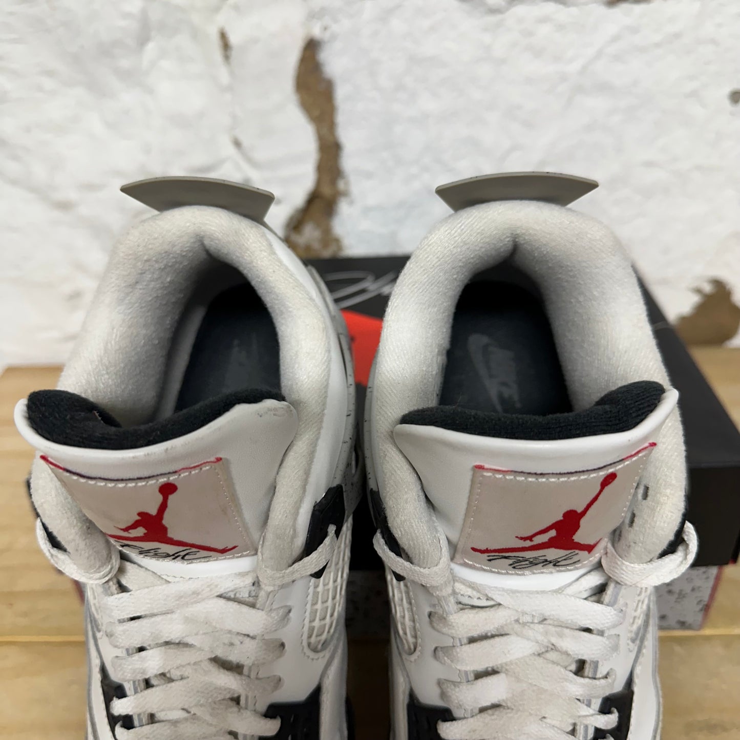 Air Jordan 4 White Cement (2025) Sz 9