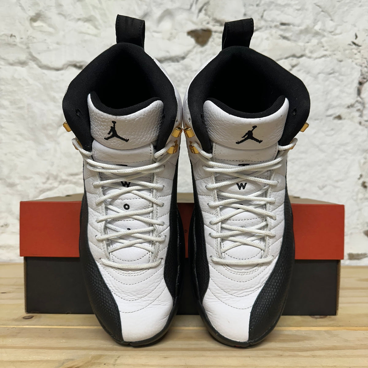Air Jordan 12 Taxi Sz 9.5