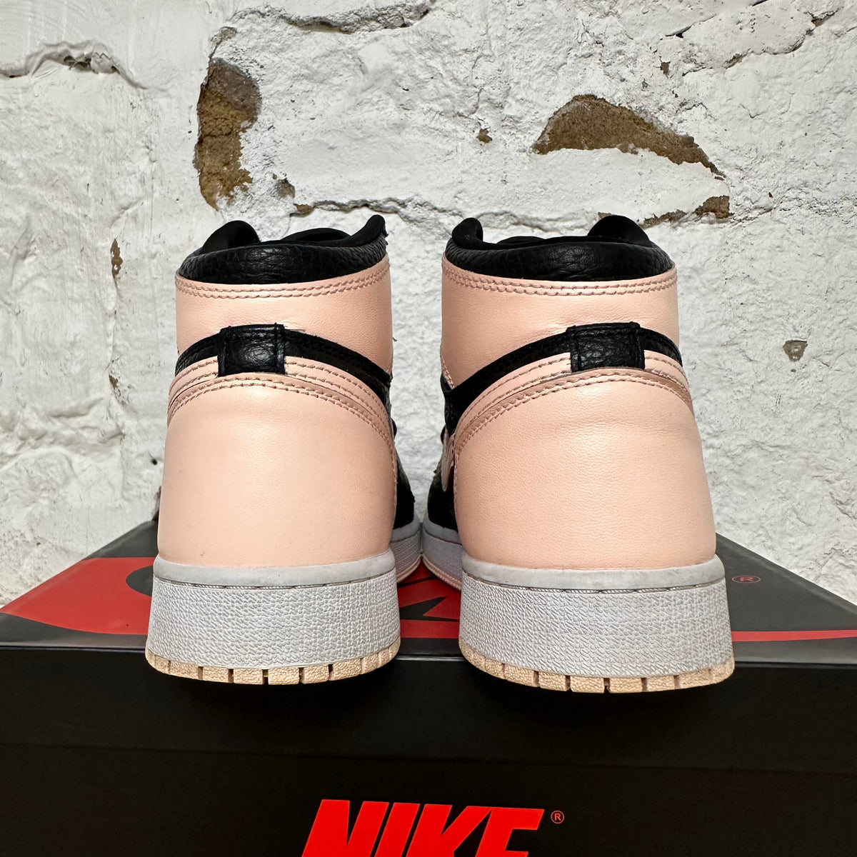 Air Jordan 1 High Crimson Tint Sz 5.5Y