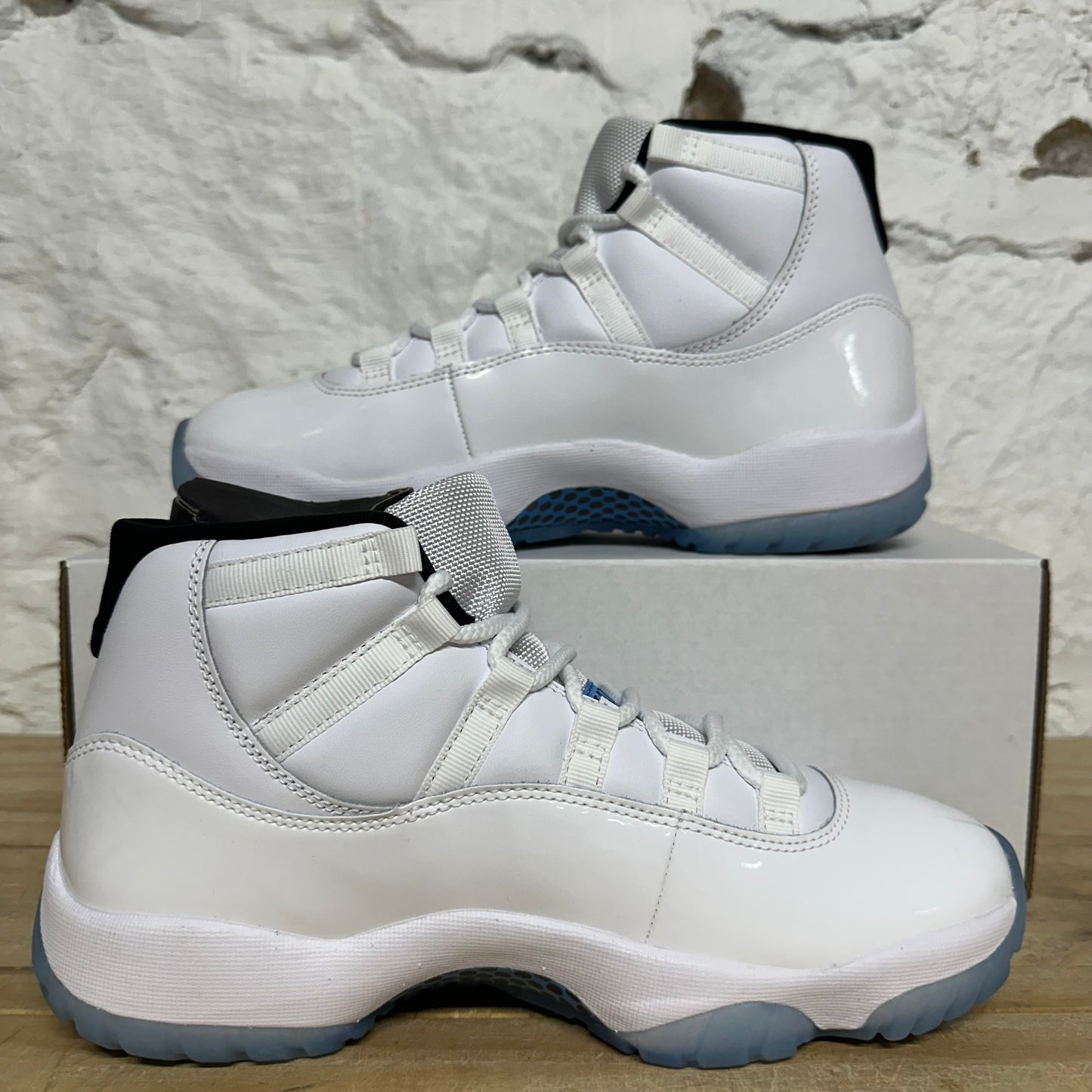 Air Jordan 11 High Legend Blue (2024) Sz 8.5 DS