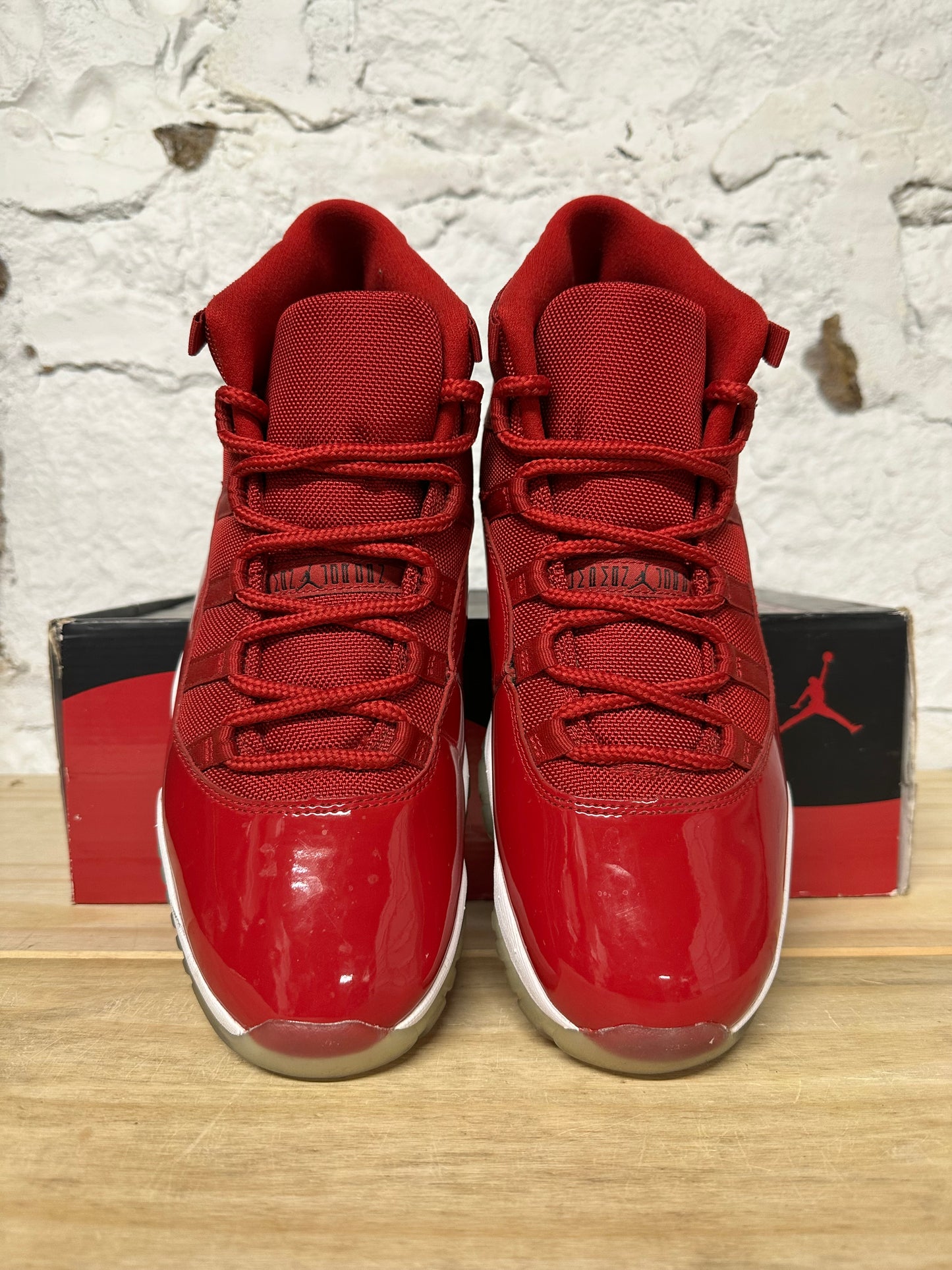 Air Jordan 11 High Win Like 96 Sz 11