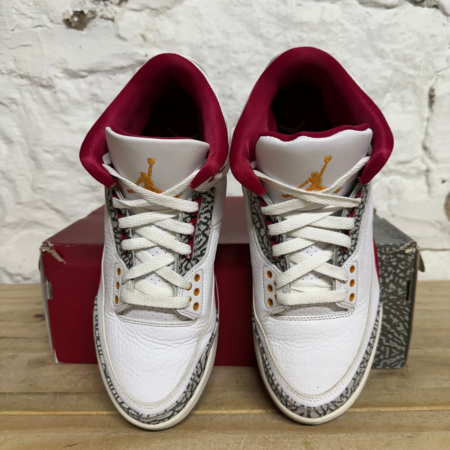 Air Jordan 3 Cardinal Sz 8.5
