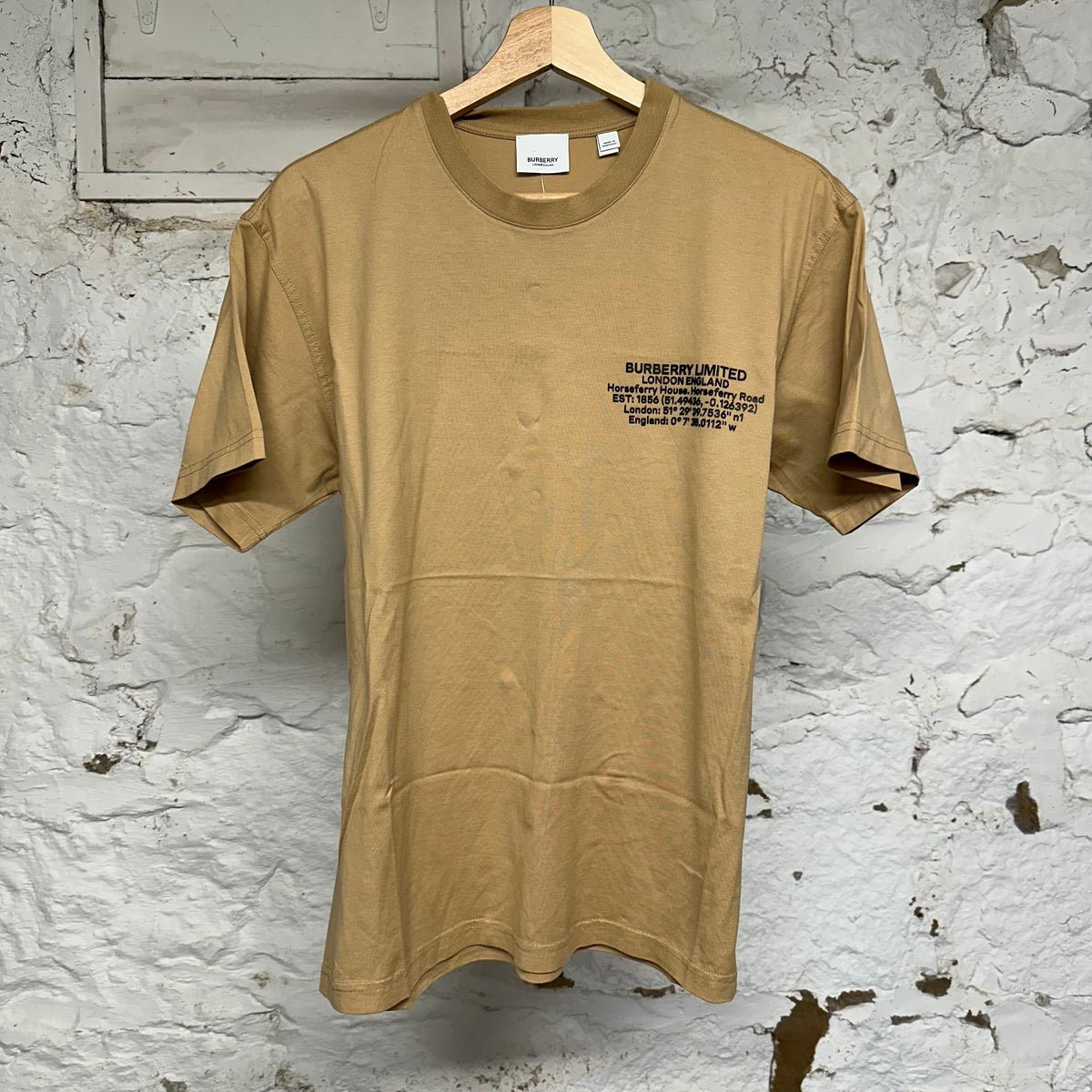 Burberry Horseferry Location Beige T-Shirt Sz XS