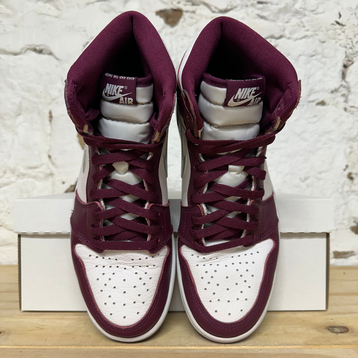 Air Jordan 1 High Bordeaux Sz 9