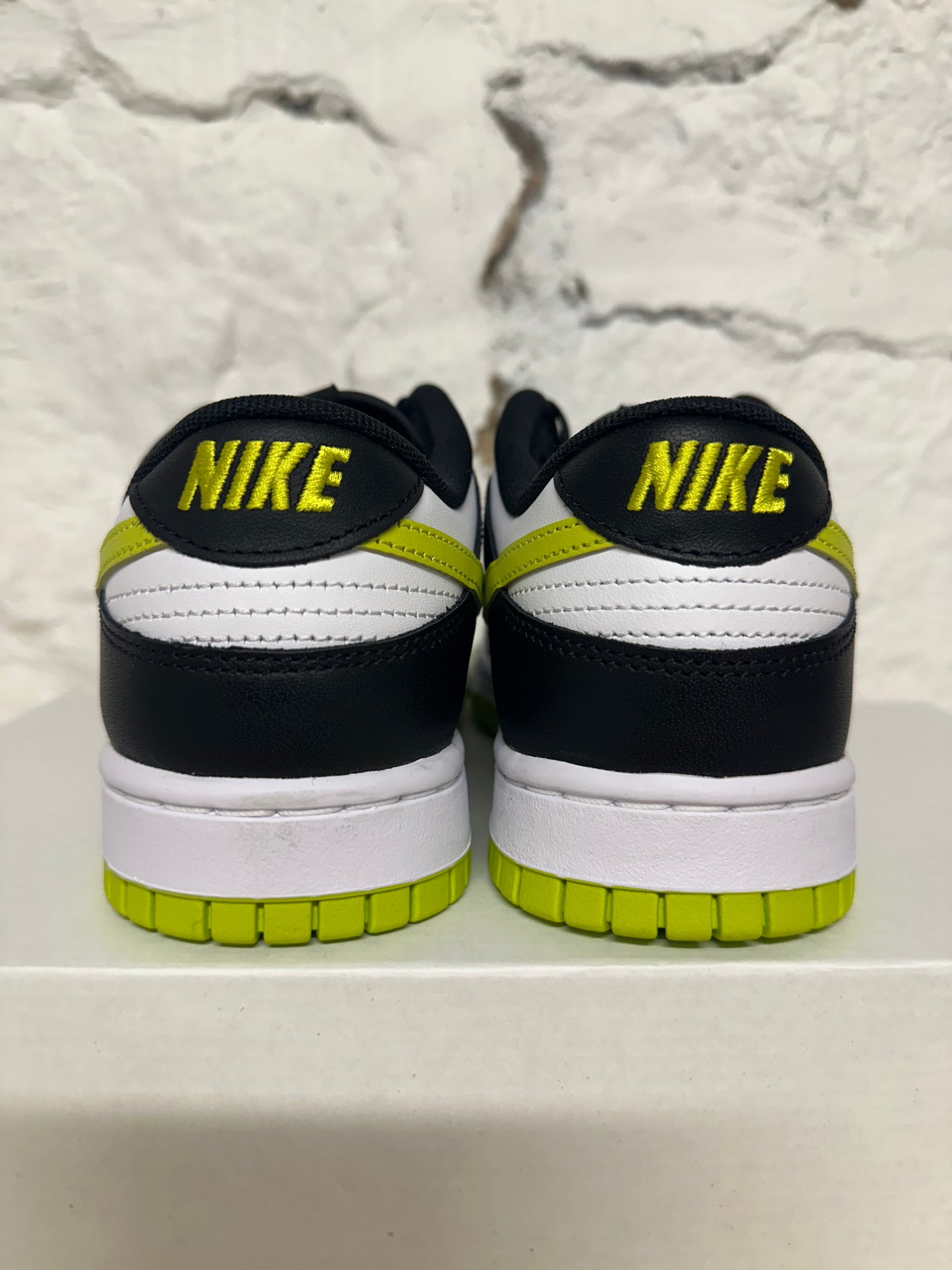 Nike Dunk Low Black Bright Cactus Sz 8 DS