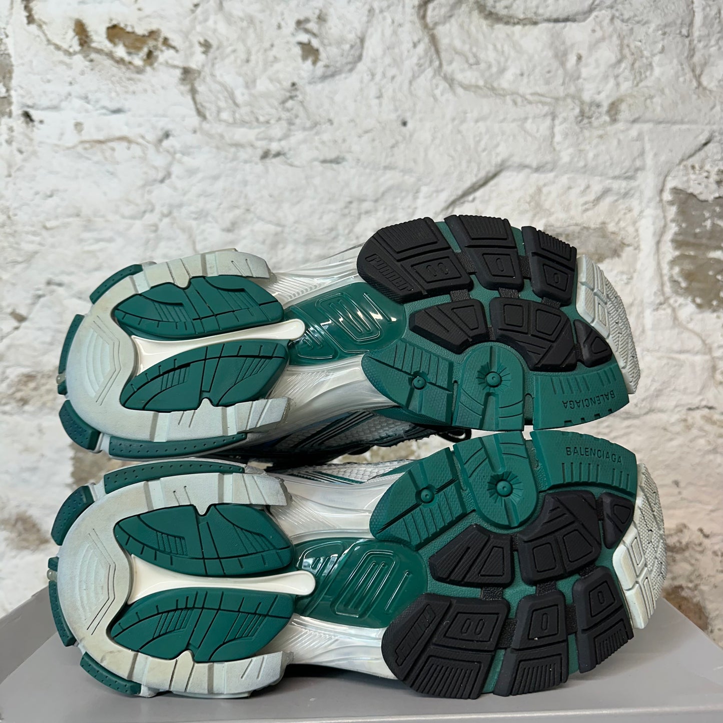 Balenciaga Runner White Green Blue Sneaker Sz 10 (43)