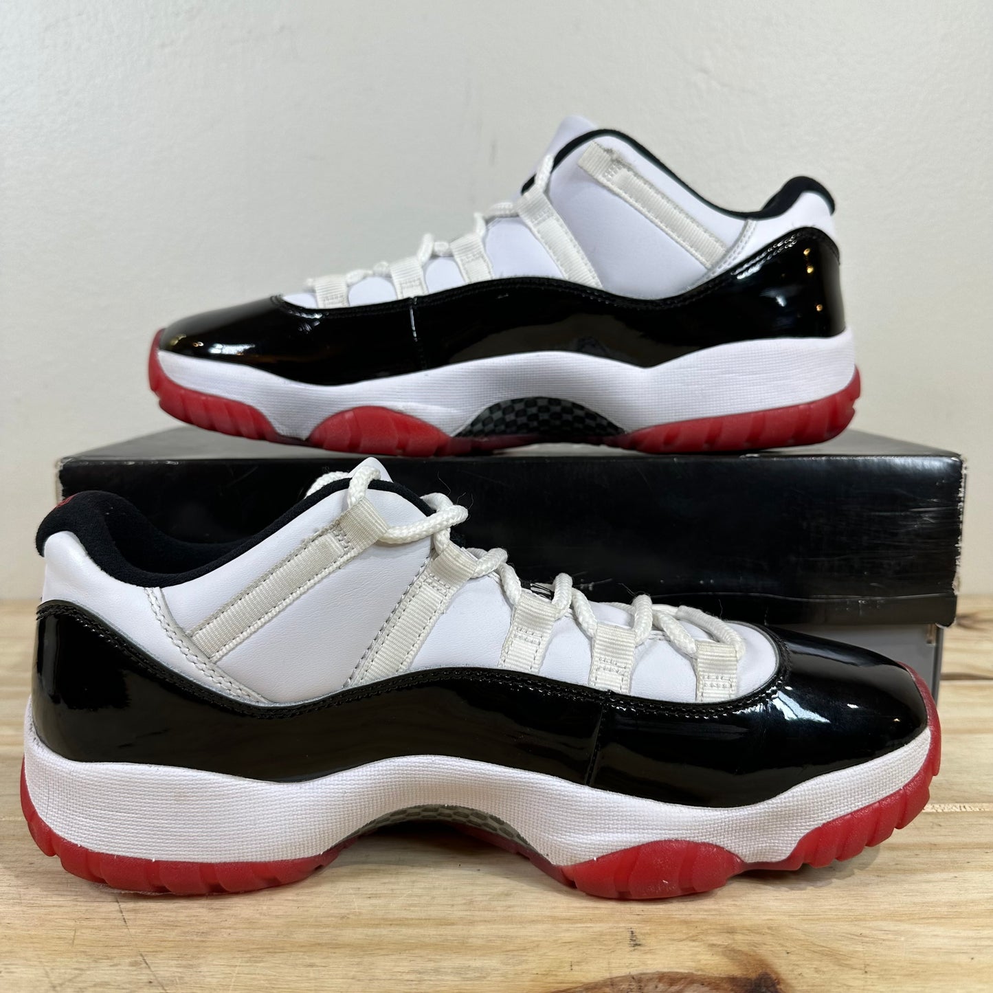 Air Jordan 11 Low Concord Bred Sz 9.5