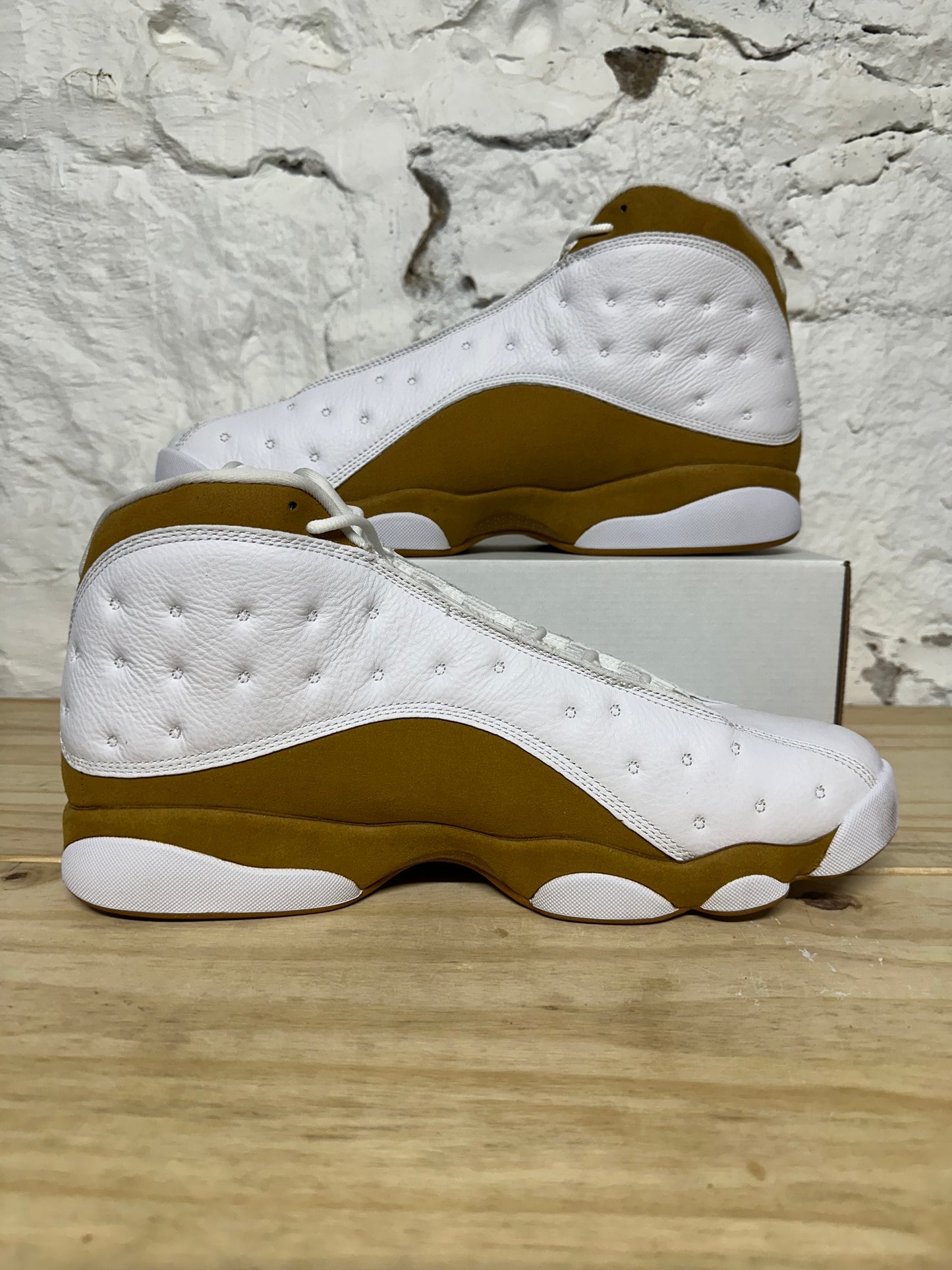 Air Jordan 13 Wheat Sz 15 DS