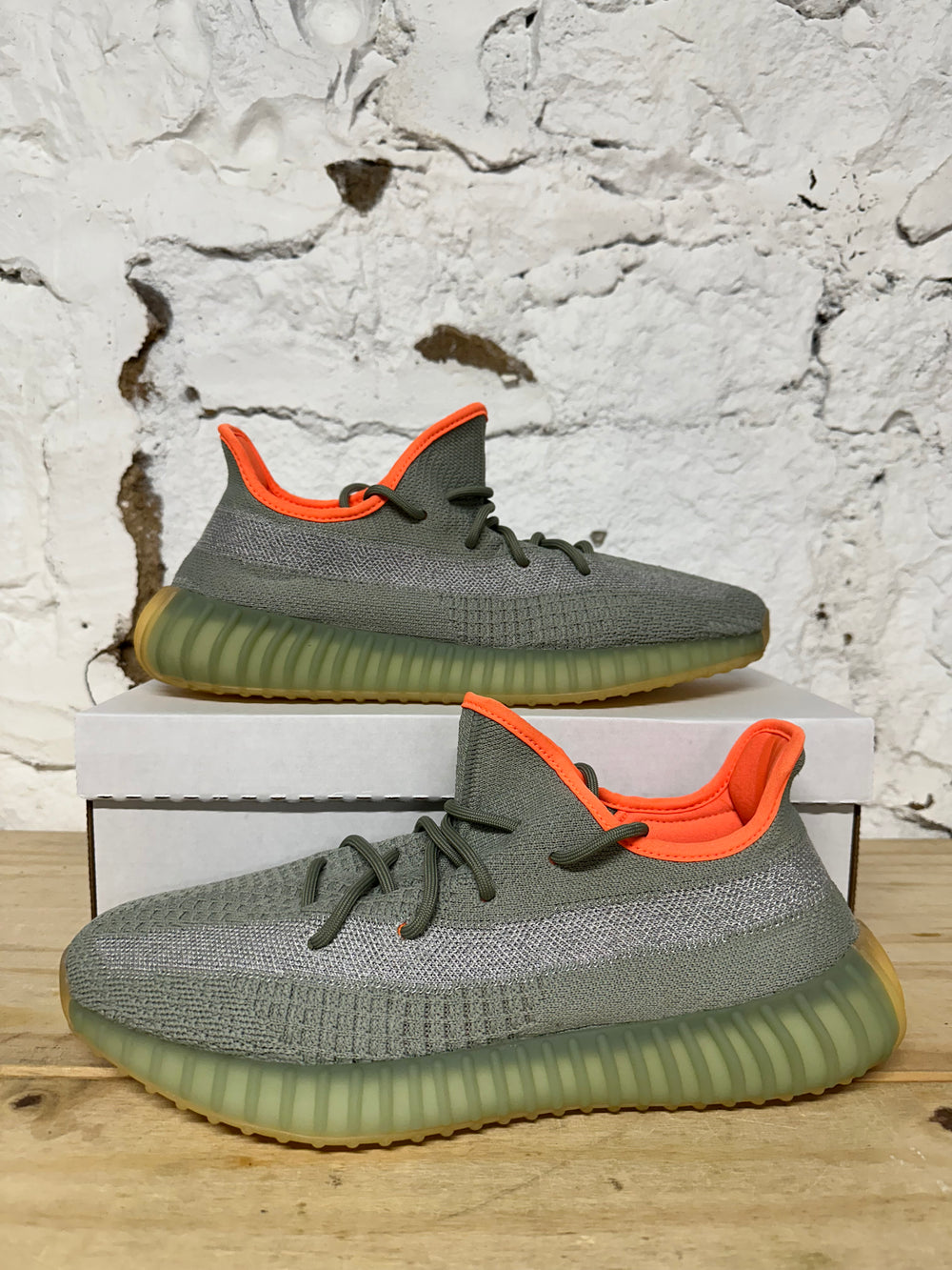 Yeezy 350 V2 Desert Sage Sz 12