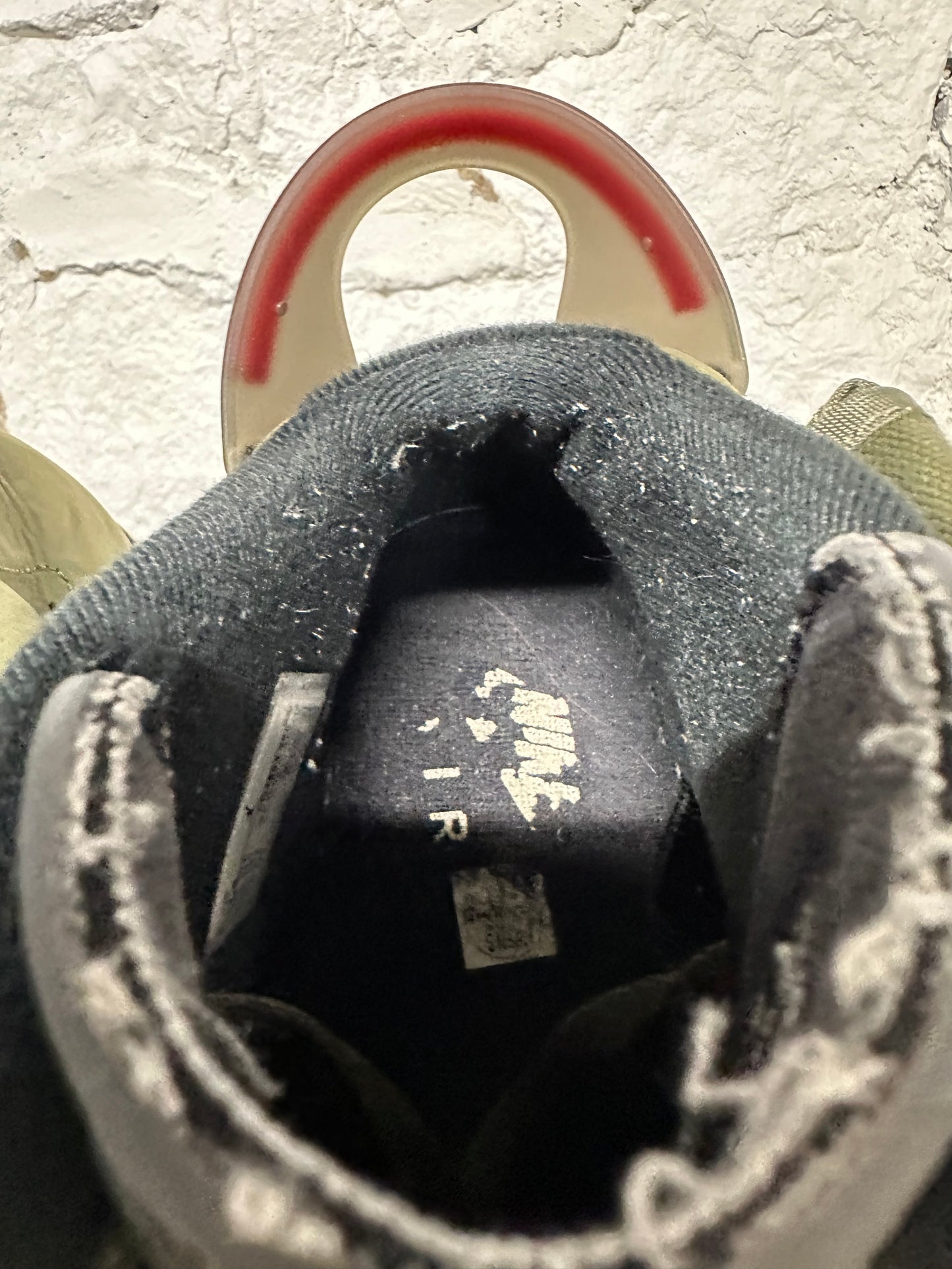 Air Jordan 6 Travis Scott Olive Sz 11.5