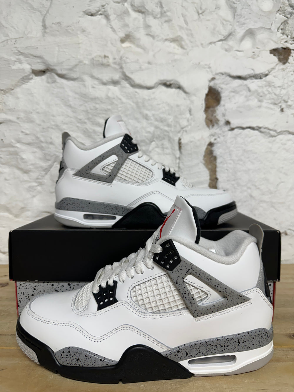 Air Jordan 4 White Cement Sz 8