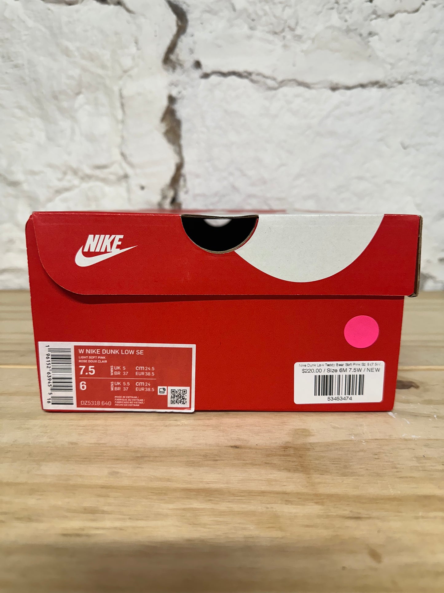 Nike Dunk Low Teddy Bear Soft Pink Sz 6 (7.5W) DS