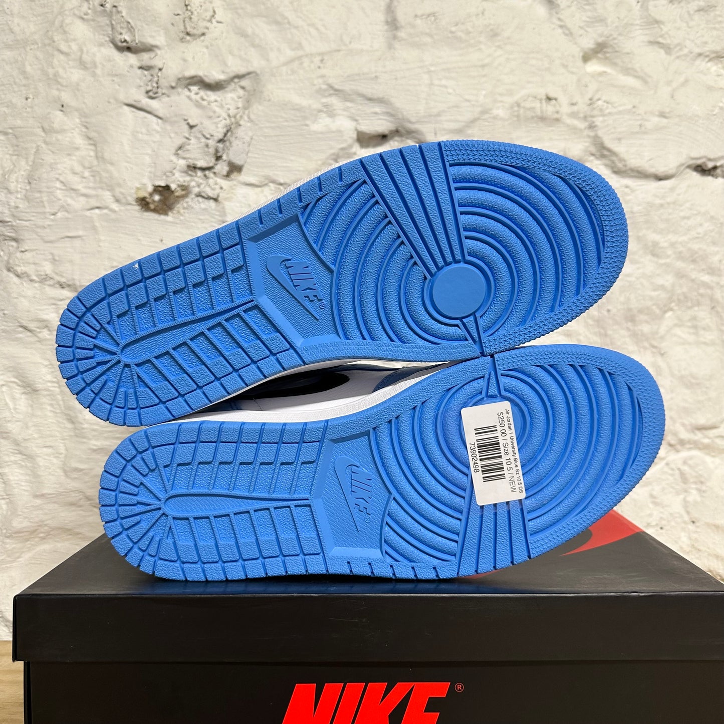 Air Jordan 1 High University Blue Sz 10.5 DS