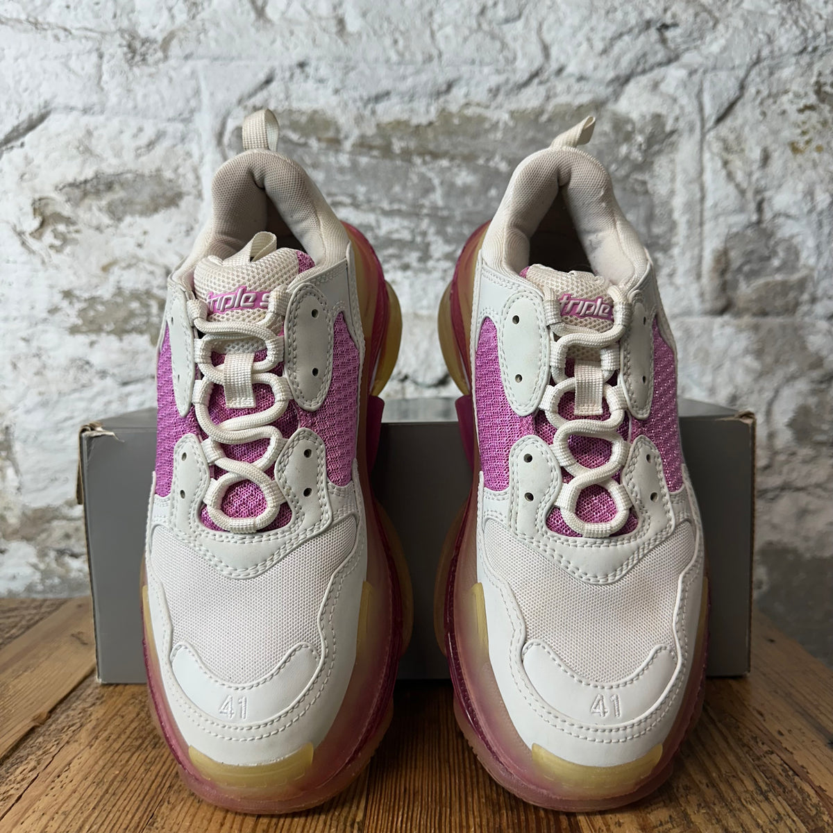 Balenciaga Triple S White Pink Sneaker Sz 8 (41)