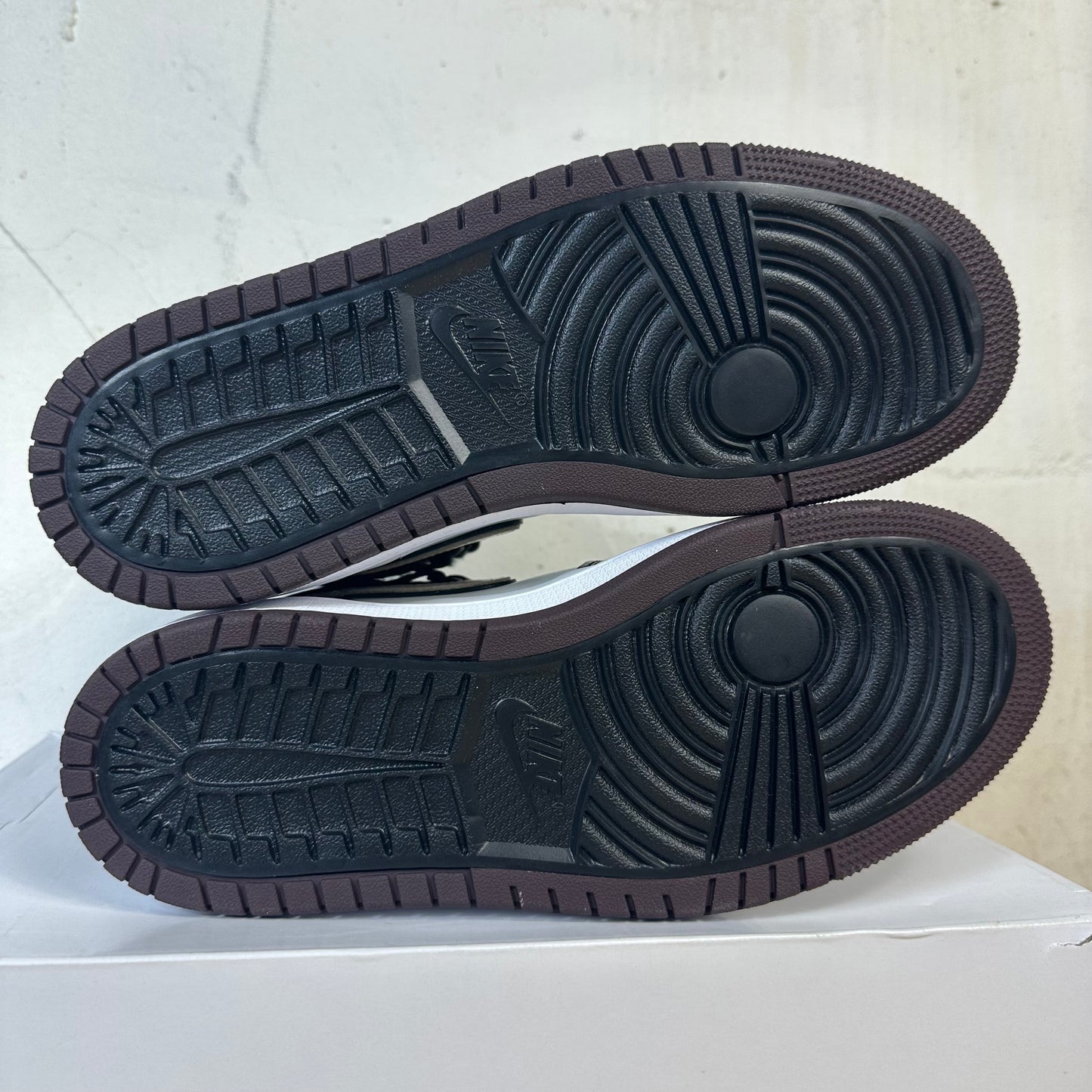 Air Jordan 1 Acclimate Brown Basalt Sz 7 (8.5W) DS