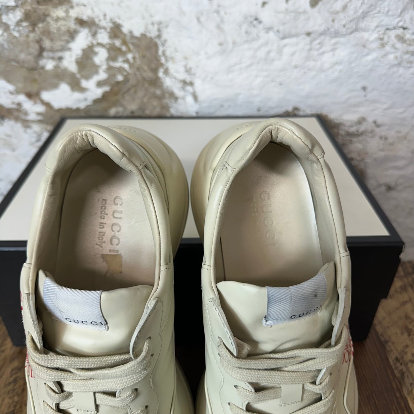 Gucci Rhyton Red Logo Cream Sneaker Sz 9
