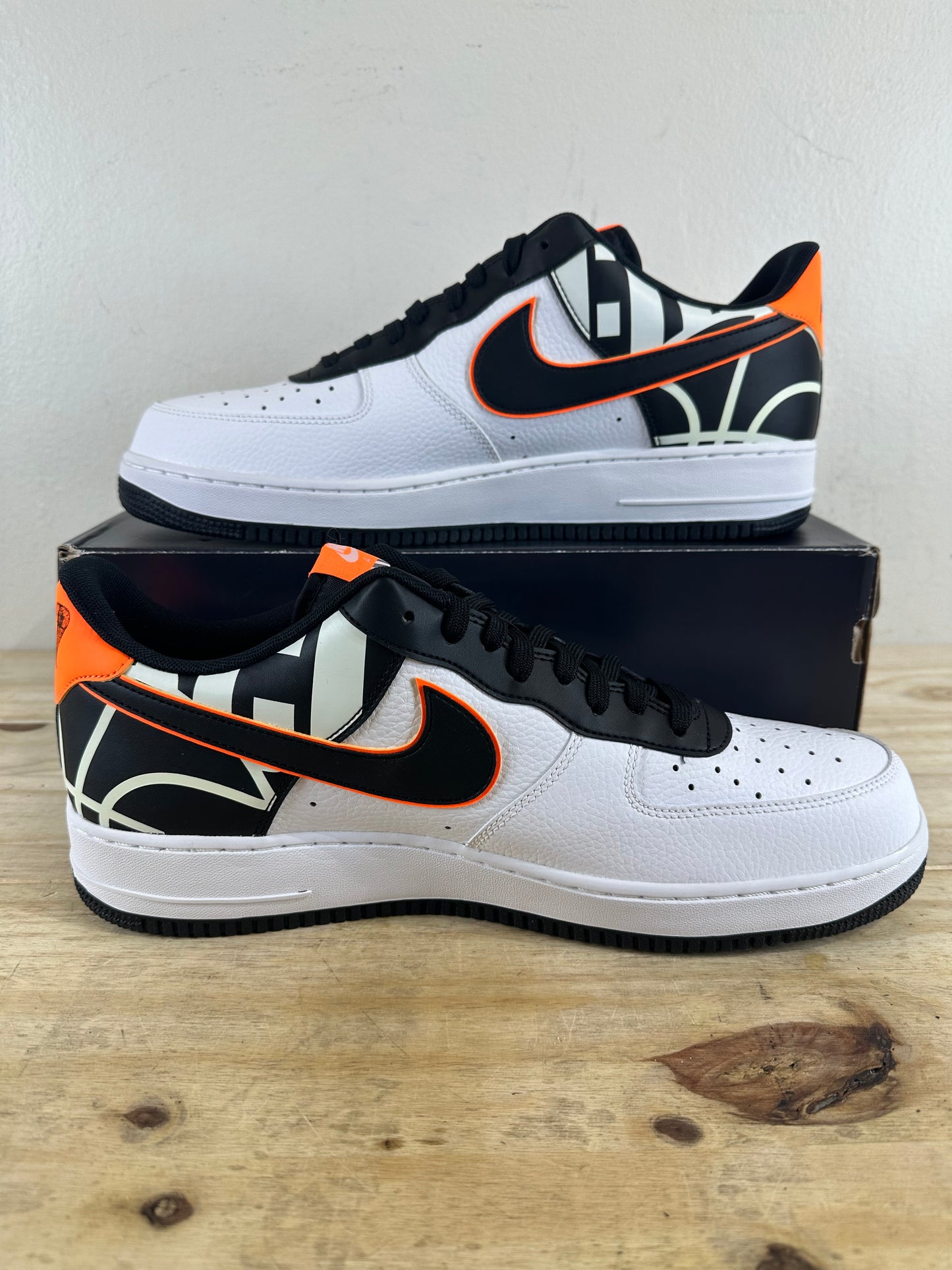Nike Air Force 1 Low White Black Orange Sz 14 DS