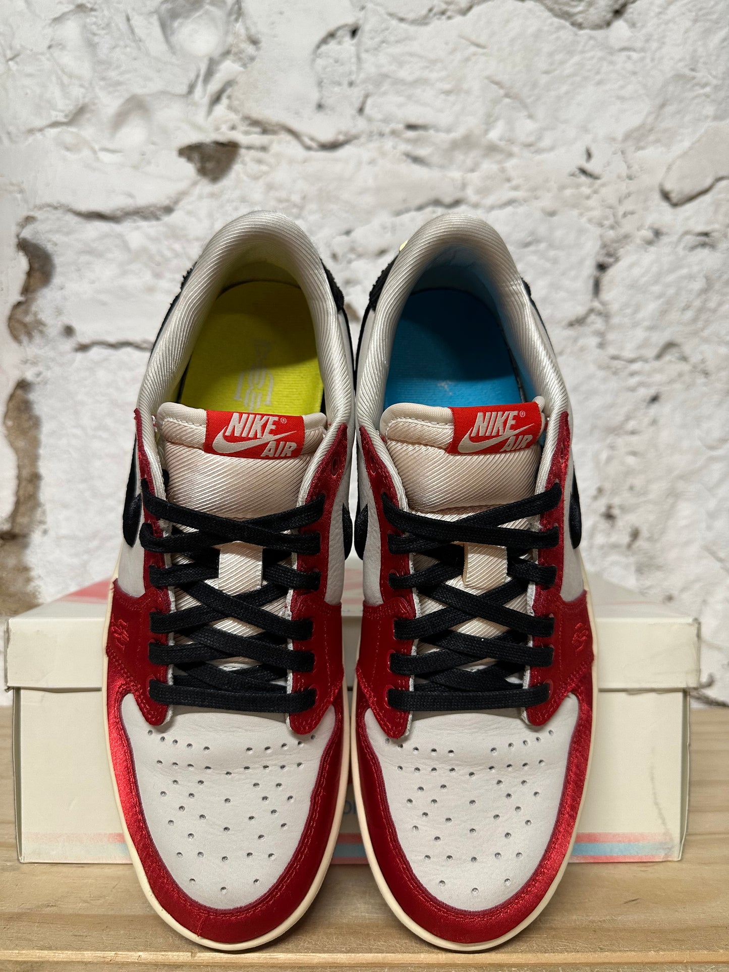 Air Jordan 1 Low Trophy Room Sz 9.5