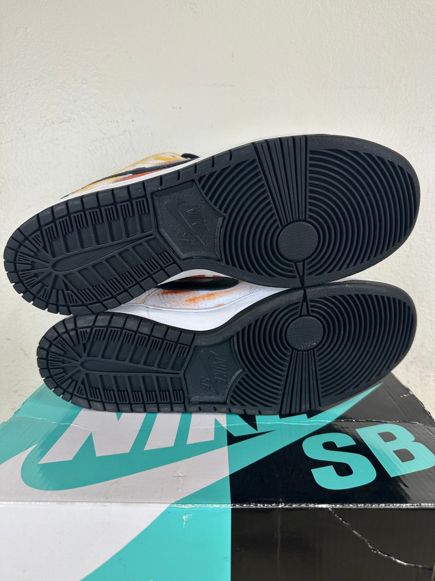 Nike SB Dunk Low Raygun Tie-Dye White Sz 11.5 DS