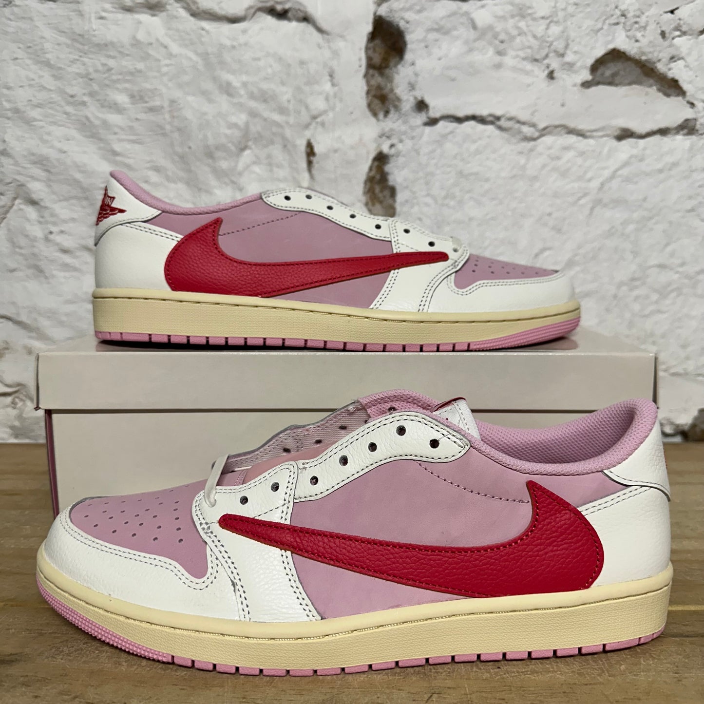 Air Jordan 1 Low Travis Scott Sail Tropical Pink Sz 12 DS