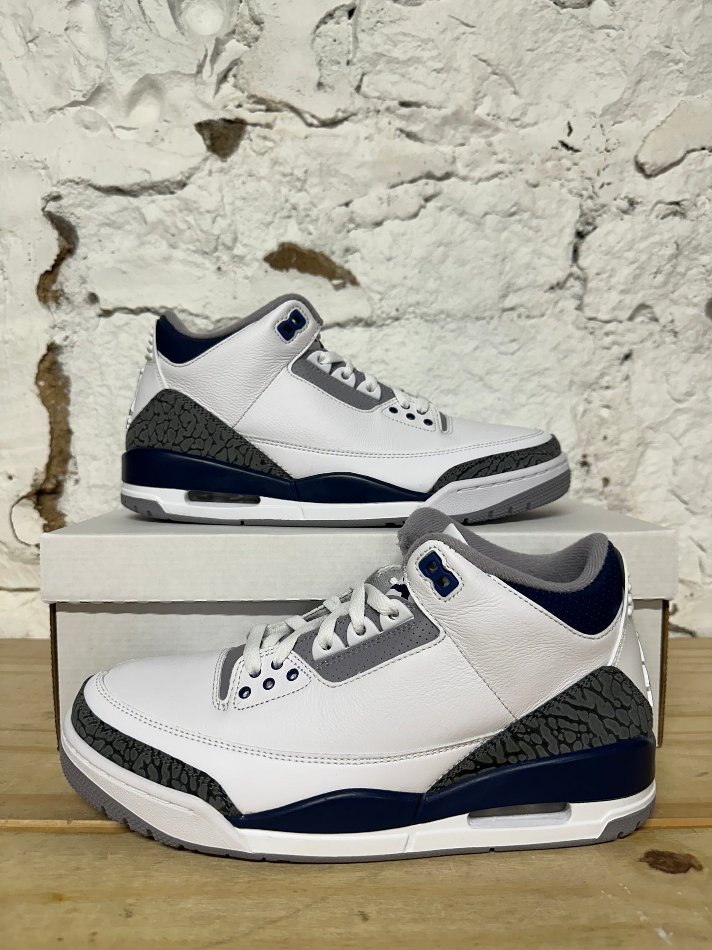 Air Jordan 3 Midnight Navy Sz 9 DS