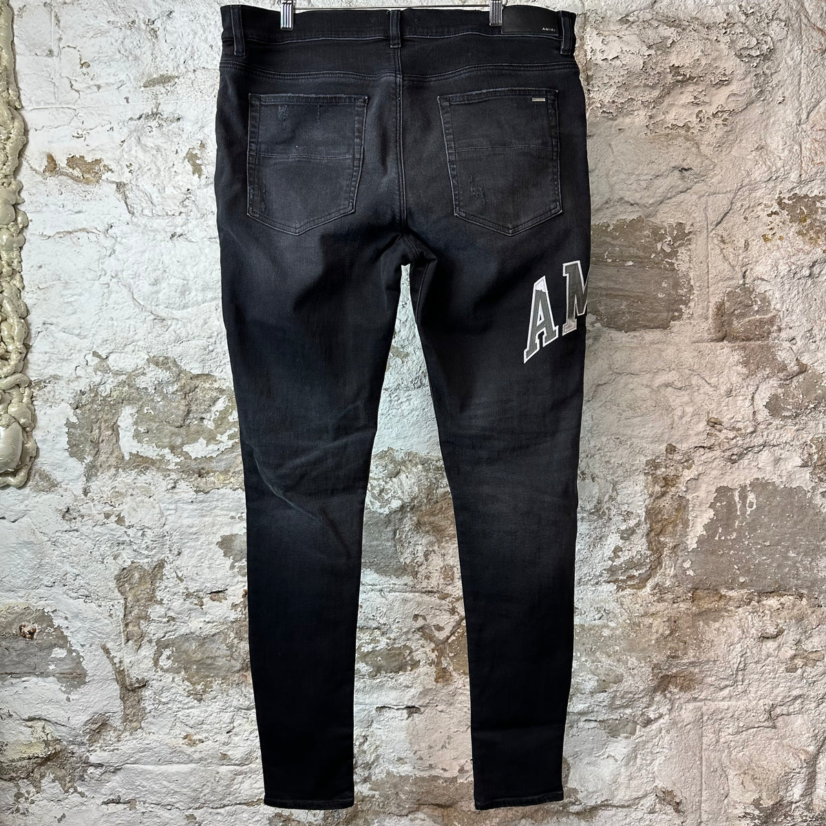 Amiri Varsity Patch Distressed Black Denim Jeans Sz 38
