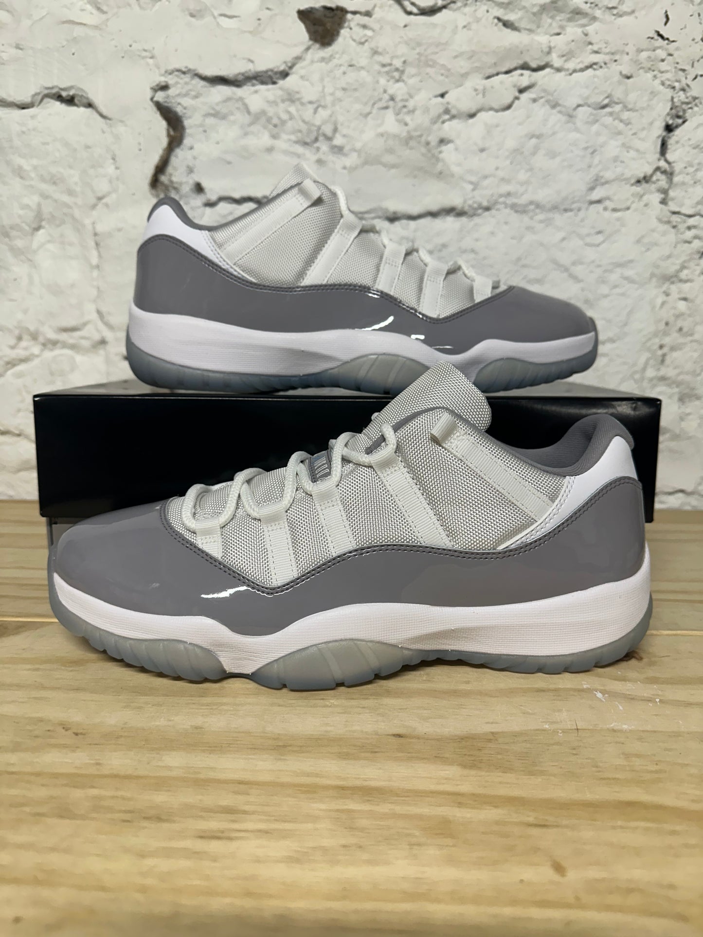 Air Jordan 11 Low Cement Grey Sz 11.5 DS