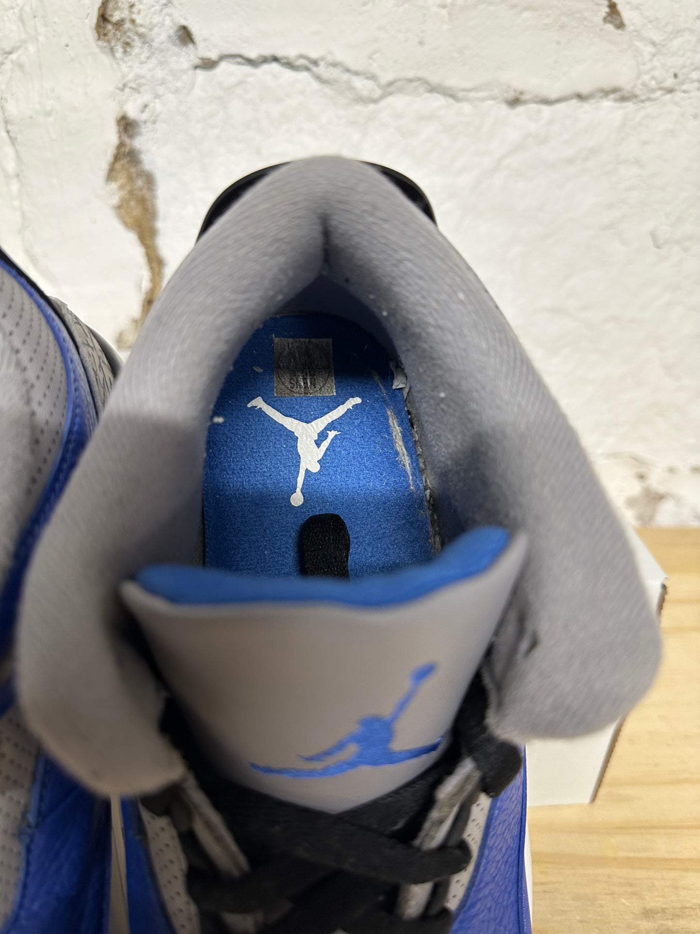 Air Jordan 3 Varsity Royal Sz 10