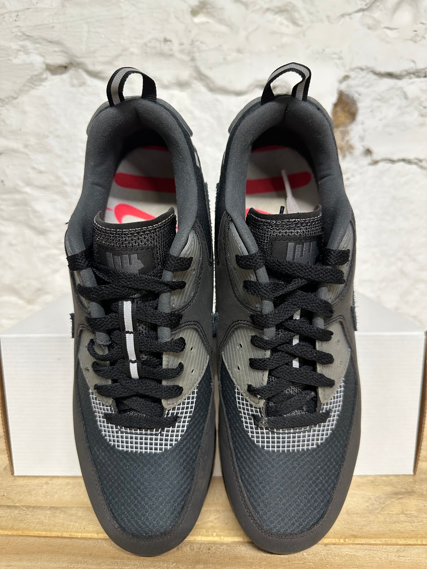 Nike Air Max 90 Undefeated Black Sz 10
