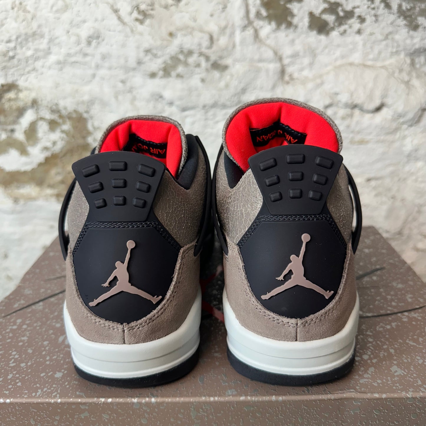 Air Jordan 4 Taupe Haze Sz 10 DS