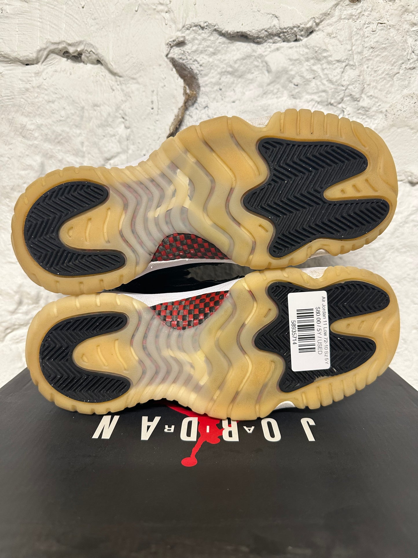 Air Jordan 11 Low 72-10 Sz 5Y