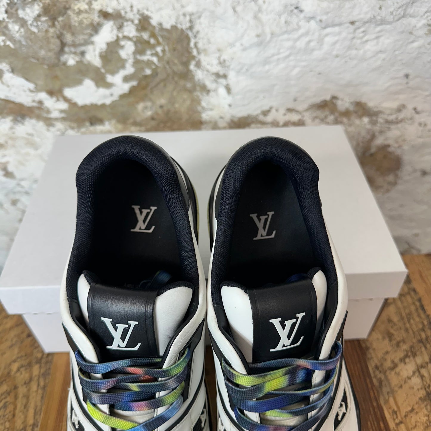 Louis Vuitton Black White Multicolor Lace Trainer Sneaker Sz 12.5 (11LV)