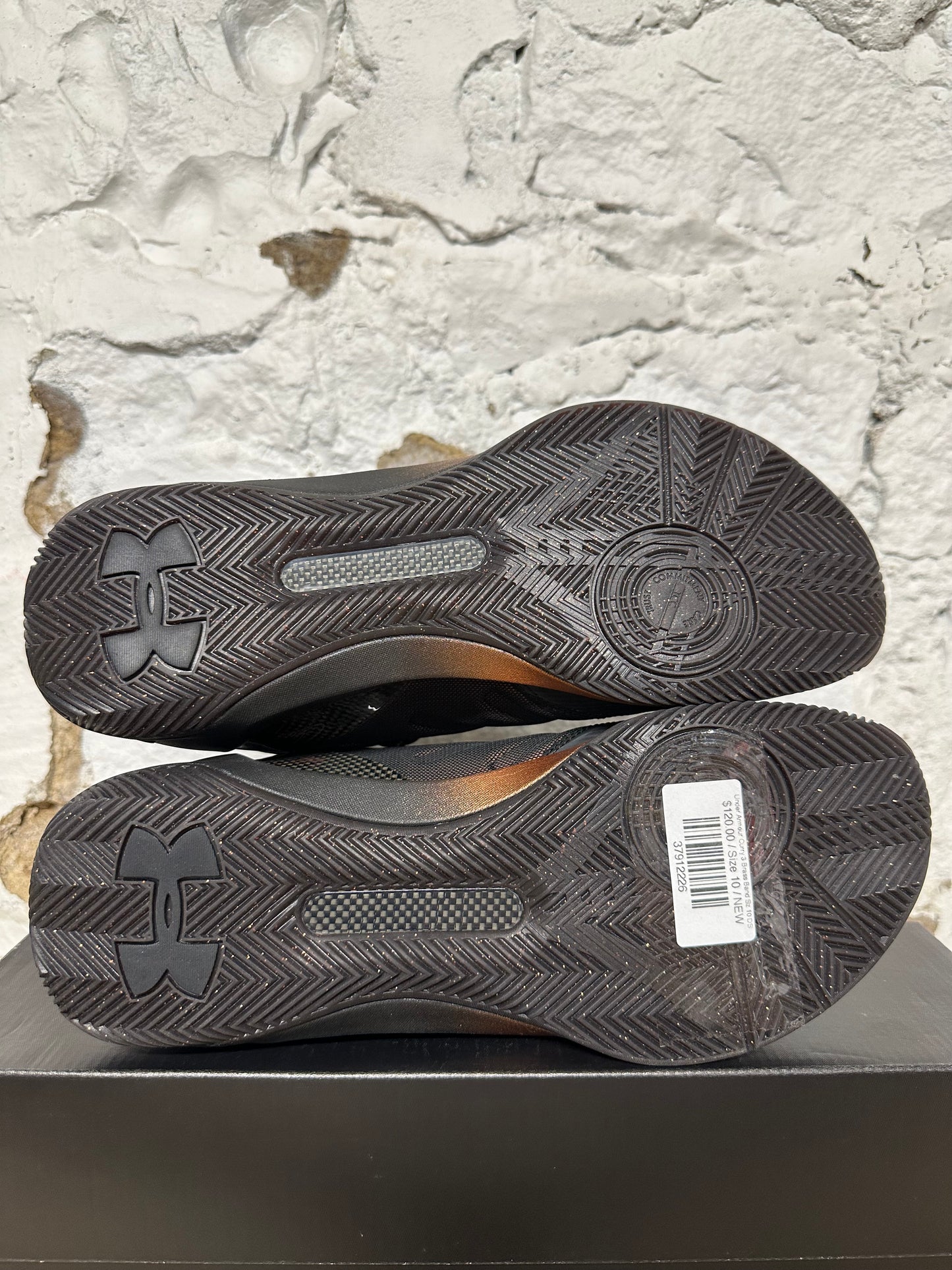 Under Armour Curry 3 Brass Band Sz 10 DS