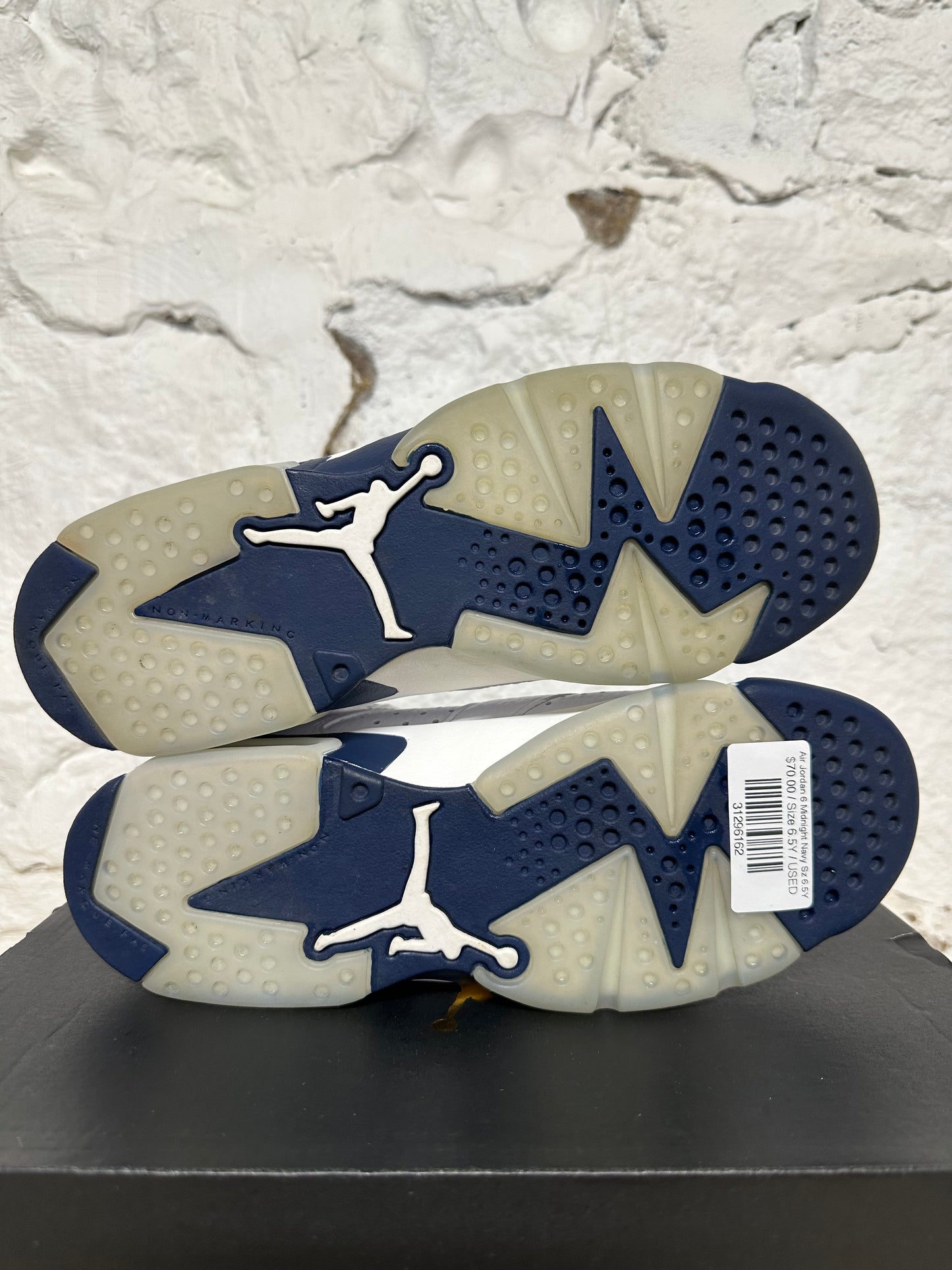 Air Jordan 6 Midnight Navy Sz 6.5Y