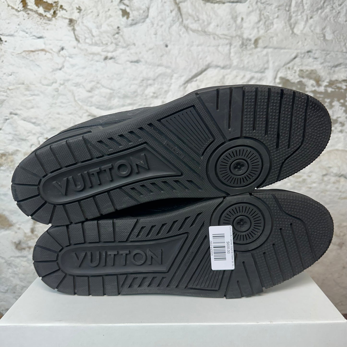 Louis Vuitton Damier Graphite Trainer Sz 15.5 (14LV) No Box