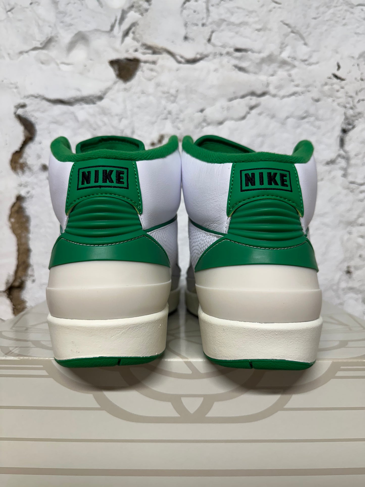 Air Jordan 2 Lucky Green Sz 11 DS