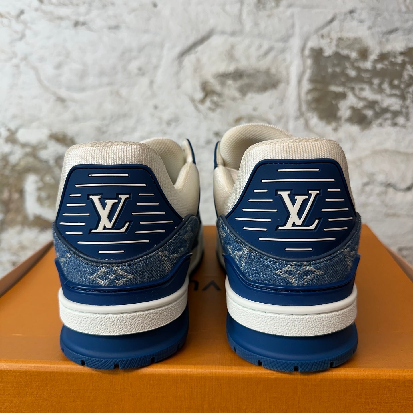 Louis Vuitton Blue Denim Monogram White Trainer Sneaker Sz 8.5 (7LV)