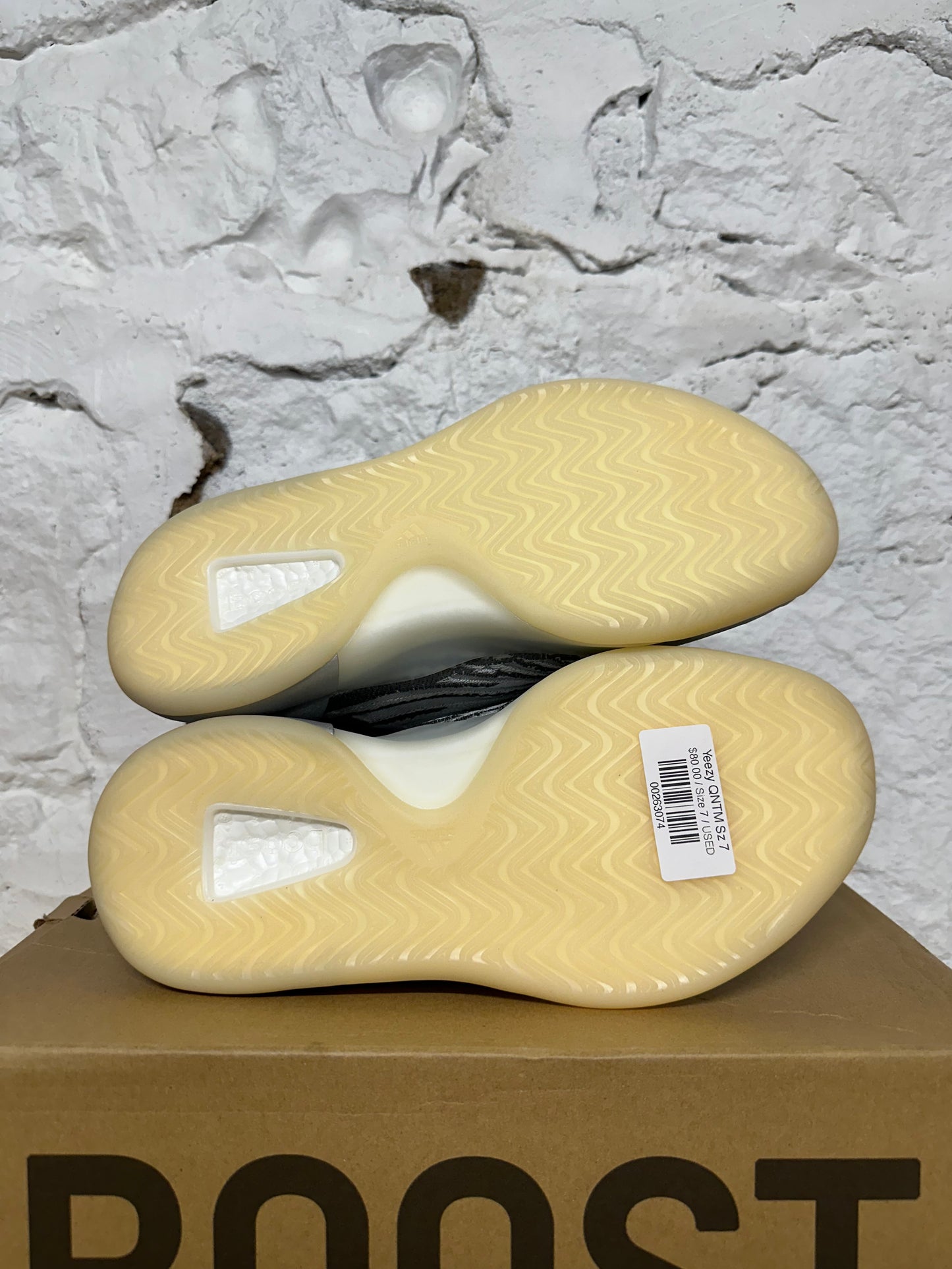 Yeezy QNTM Sz 7