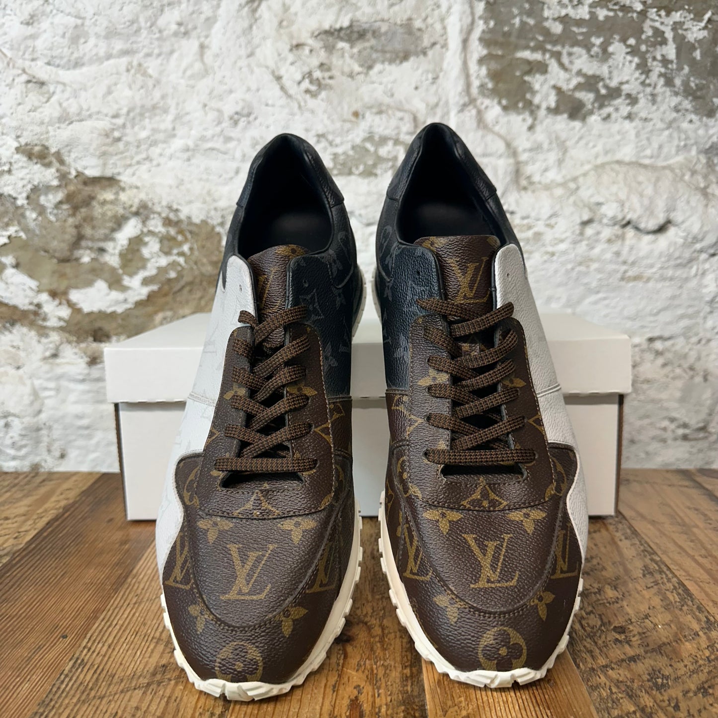 Louis Vuitton Damier Runaway Sneaker Sz 11.5 (10LV) No Box