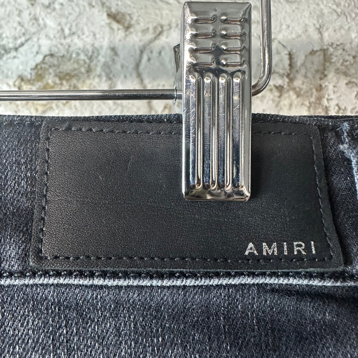 Amiri MX1 Grey Art Patch Black Denim Jeans Sz 33