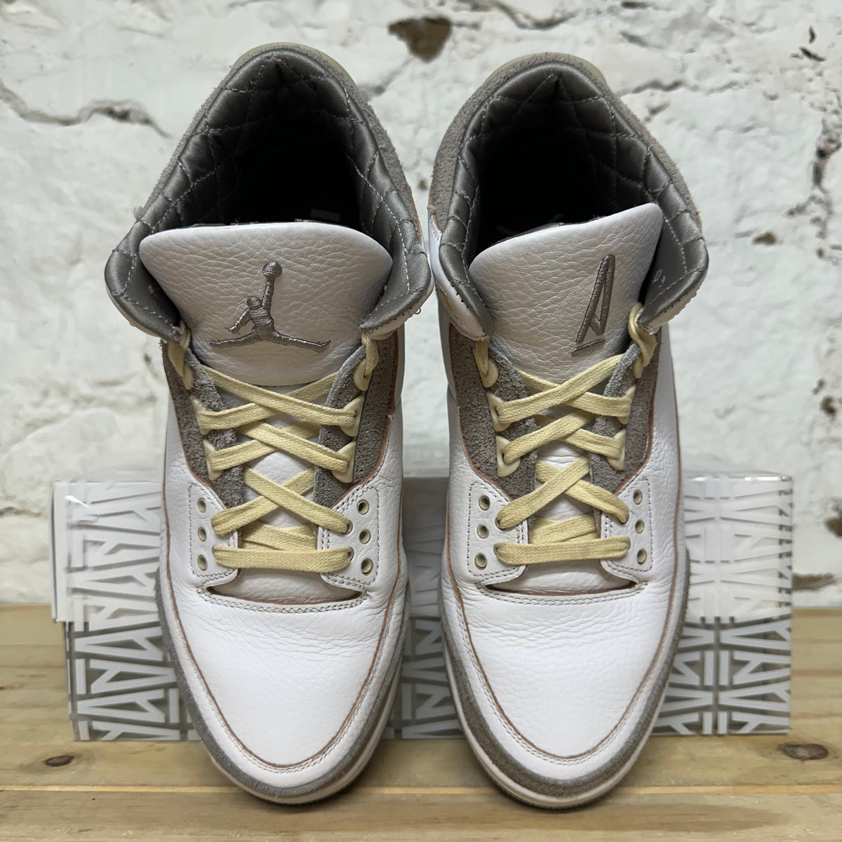 Air Jordan 3 A Ma Maniere Sz 9 (10.5W)