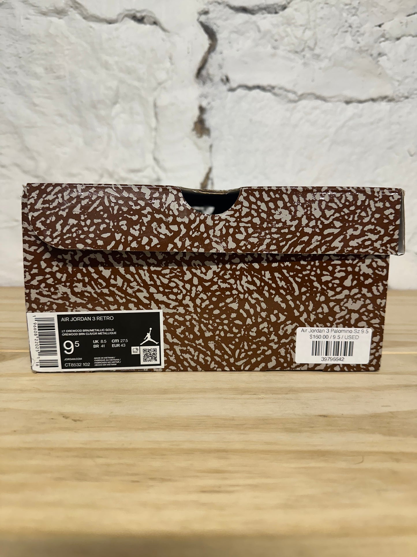 Air Jordan 3 Palomino Sz 9.5