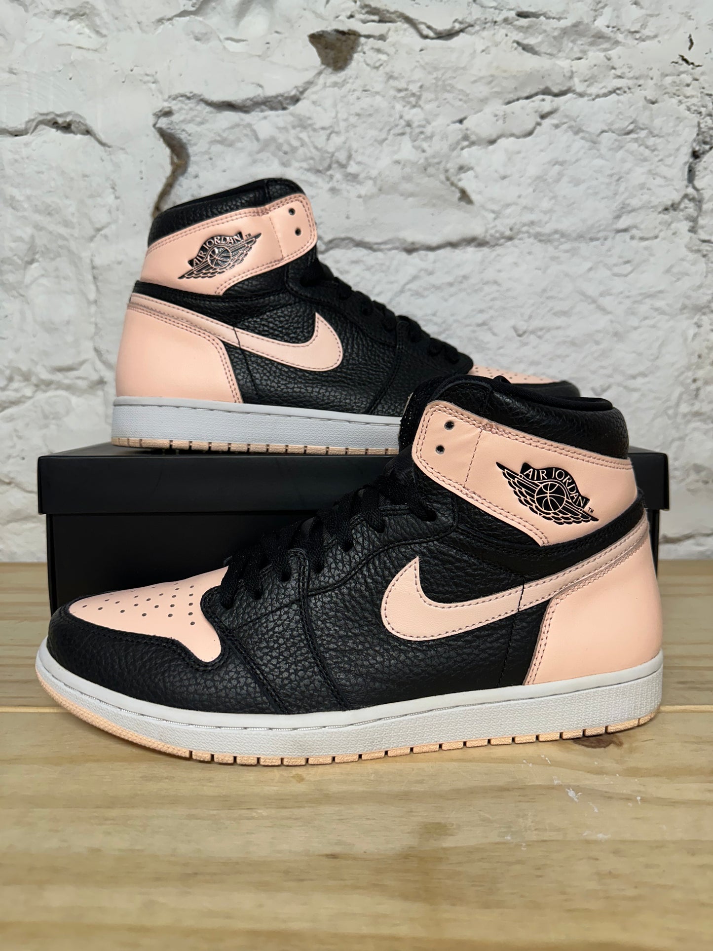 Air Jordan 1 High Crimson Tint Sz 11.5