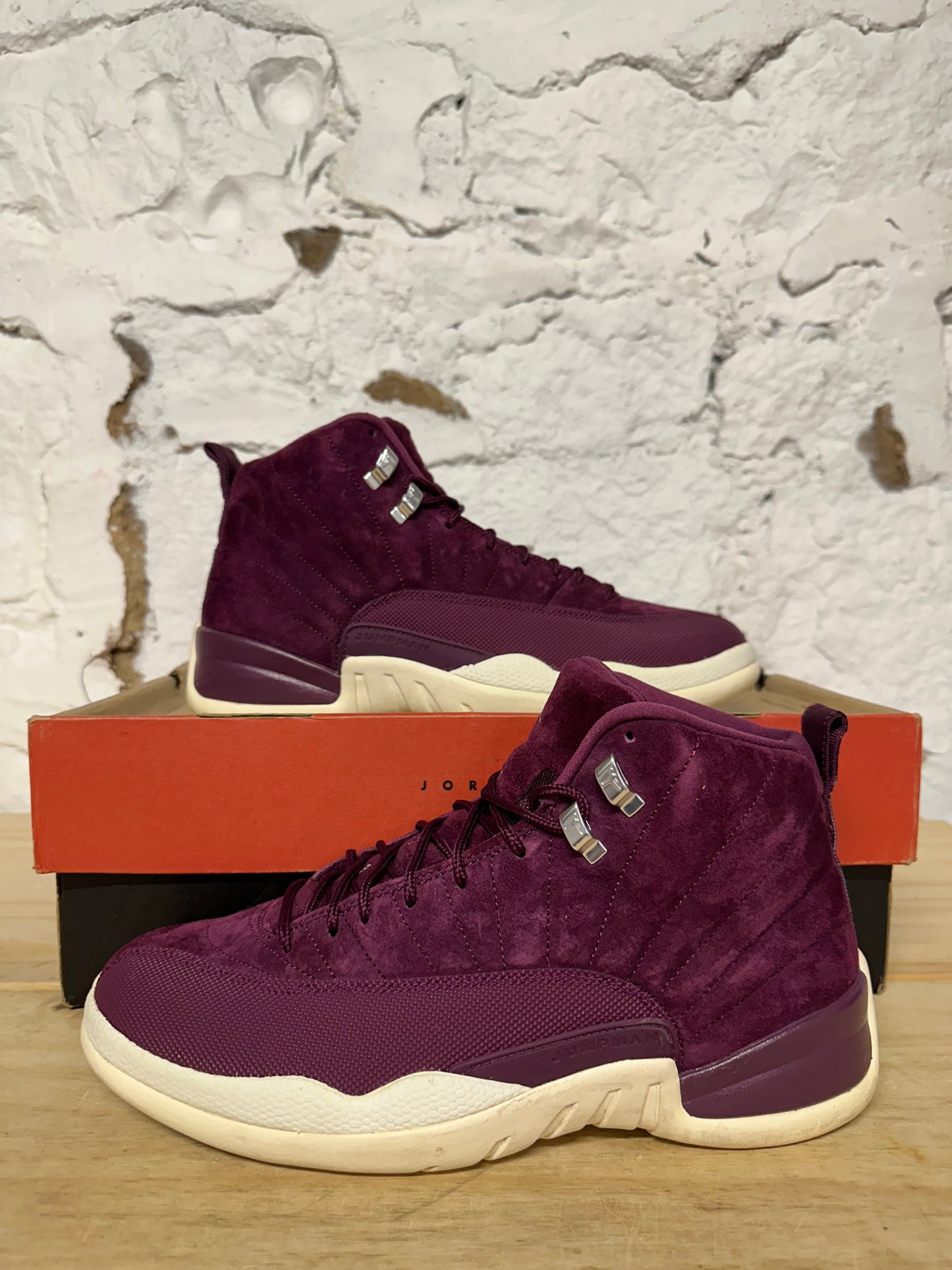 Air Jordan 12 Bordeaux Sz 10.5
