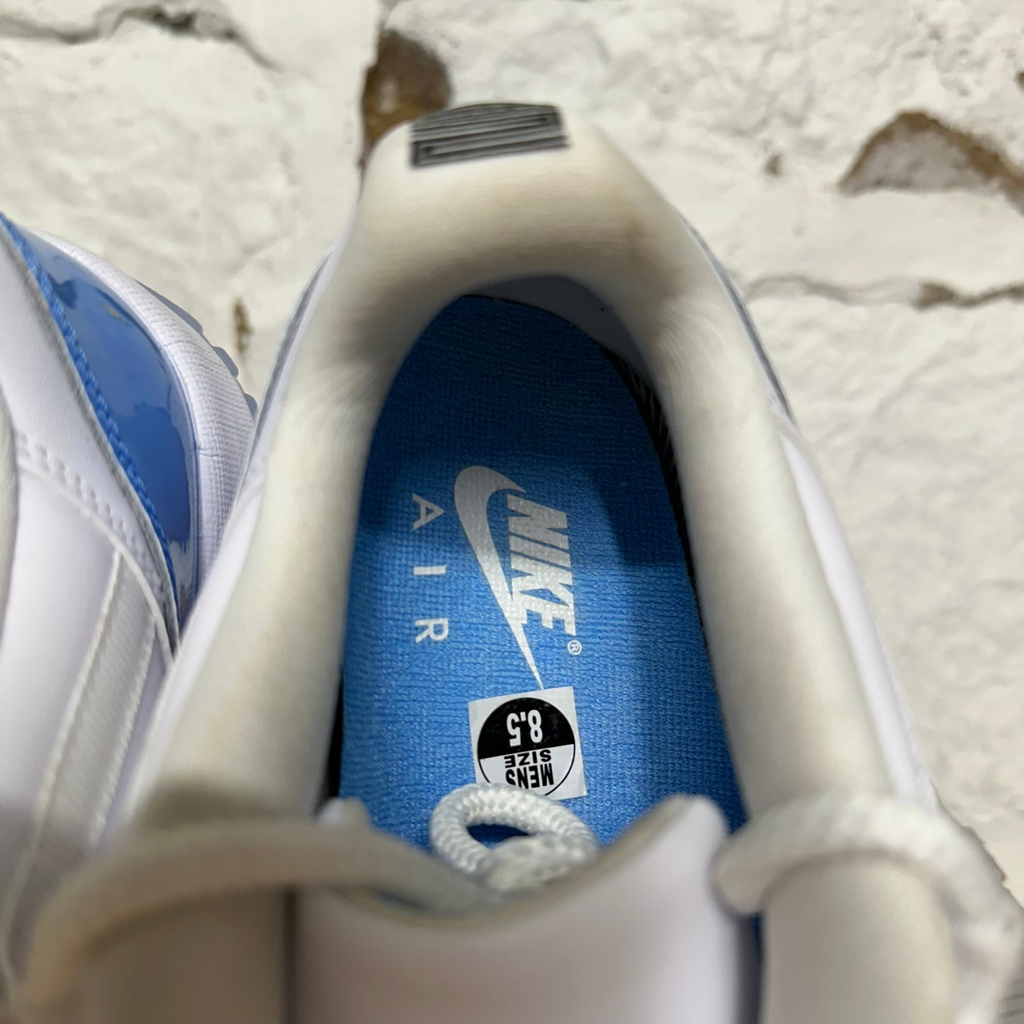 Air Jordan 11 Low UNC Sz 8.5