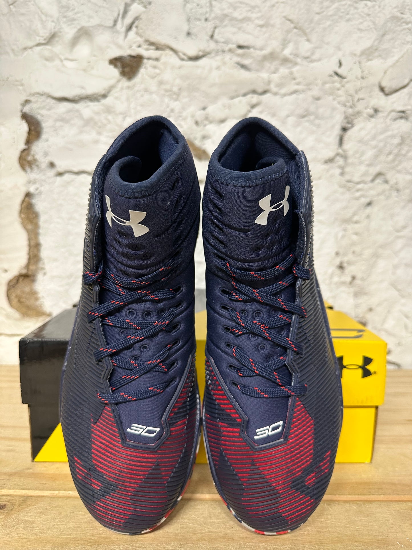 Under Armour Curry 2.5 USA Sz 10.5 DS