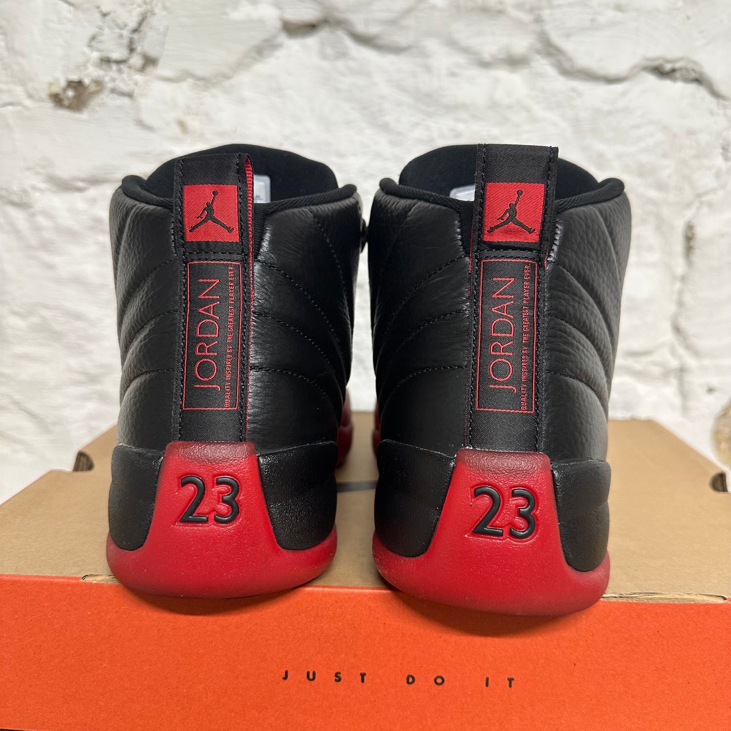 Air Jordan 12 Flu Game Sz 10.5