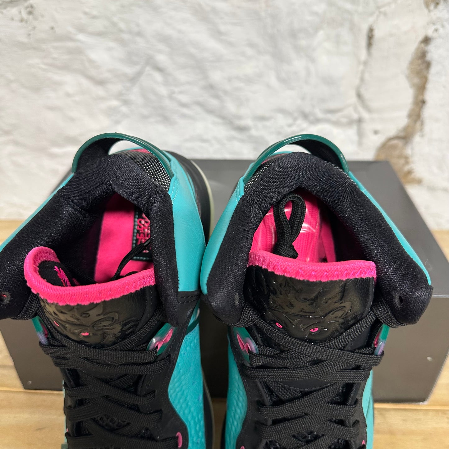 Nike LeBron 8 South Beach Sz 8.5