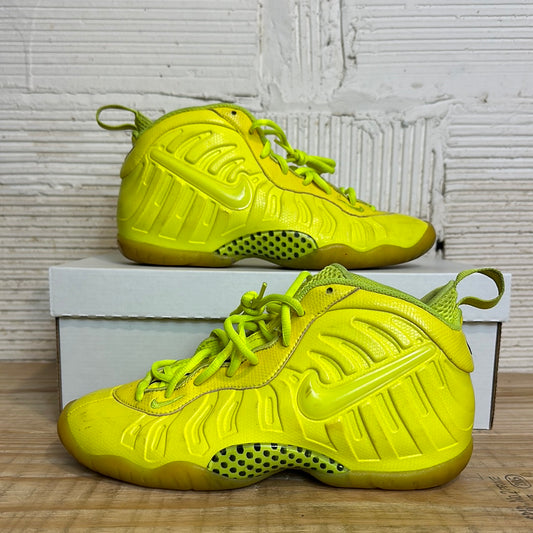 Nike Air Foamposite Pro Volt Sz 7Y