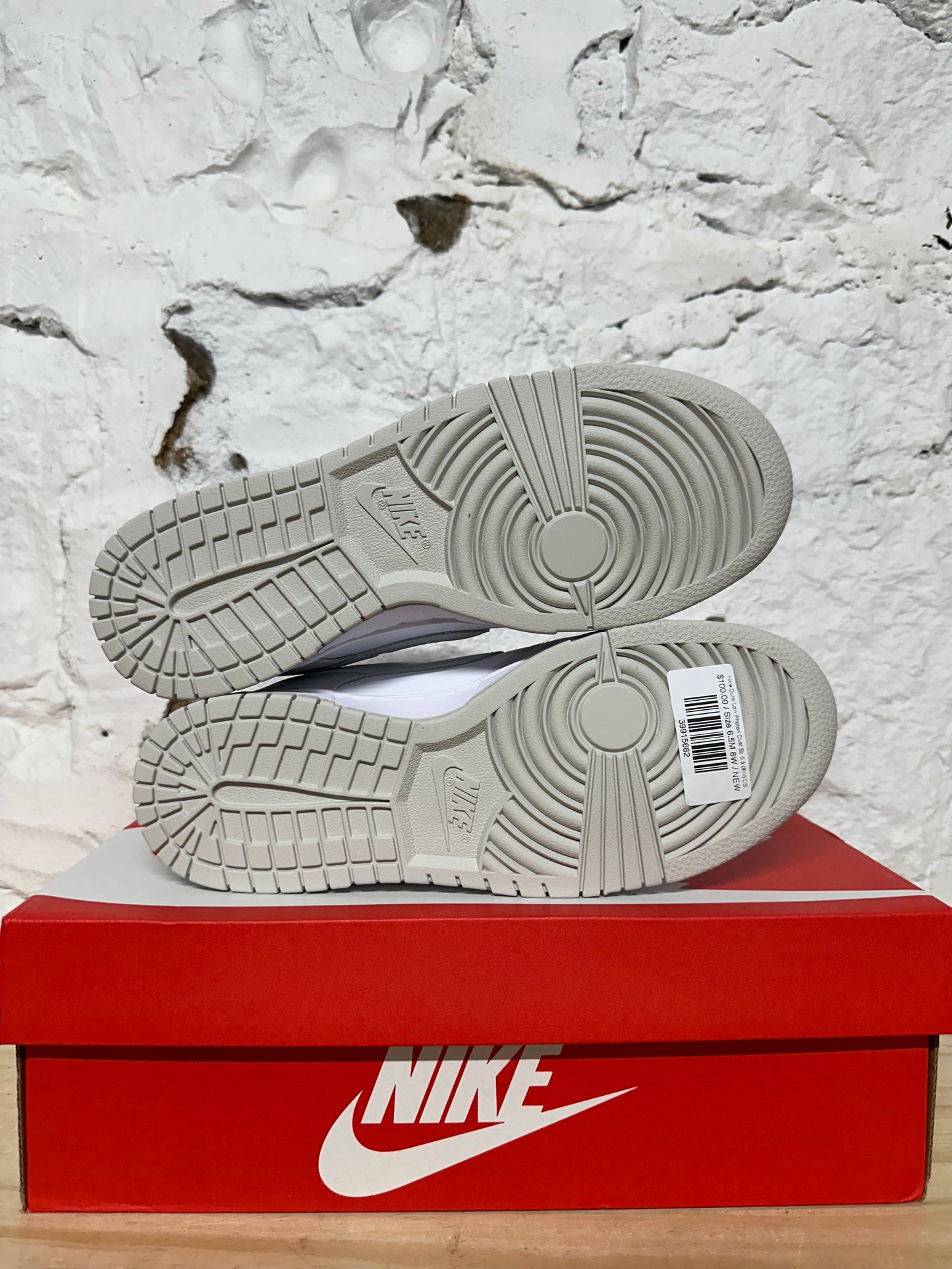 Nike Dunk Low Photon Dust Sz 6.5 (8W) DS